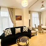Next Apartamento