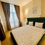 Apartament Next *