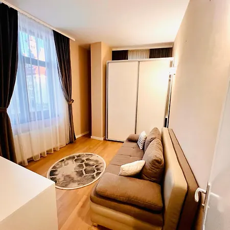 Next Apartament *