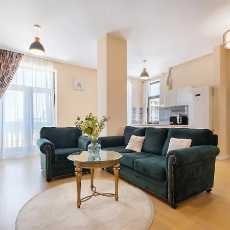 Next Apartments-piata Ovidiu *